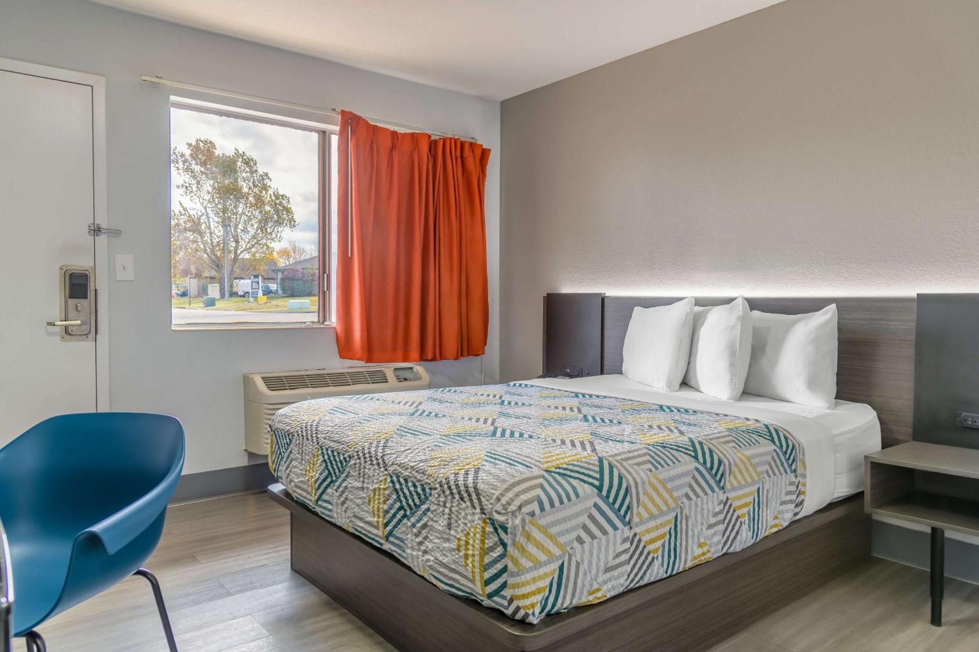 Home 6 Motel トピカ エクステリア 写真