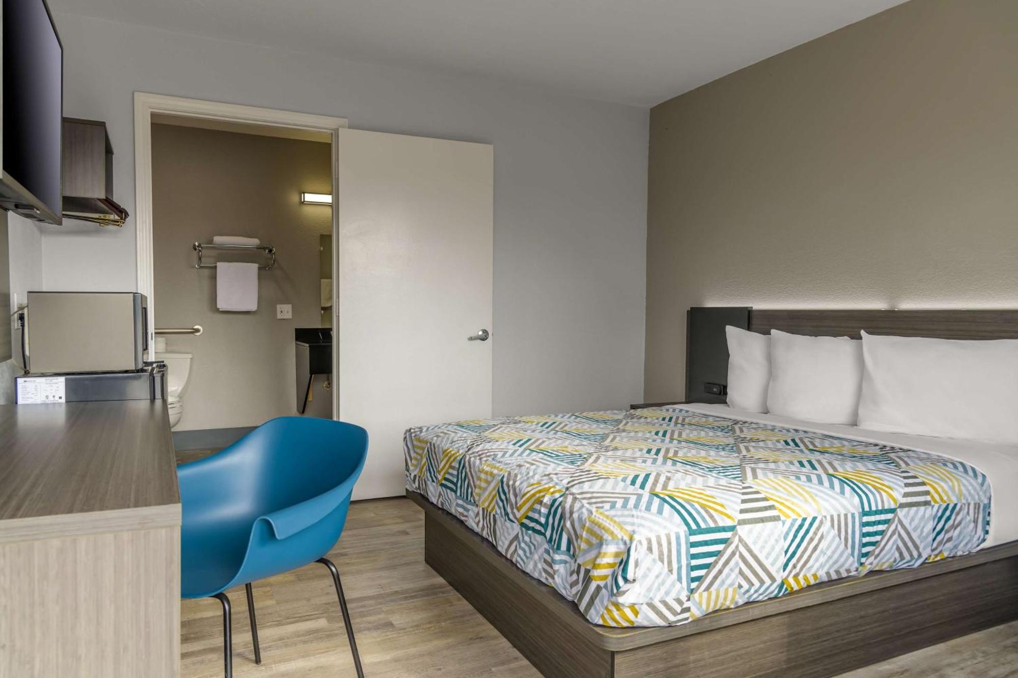 Home 6 Motel トピカ エクステリア 写真