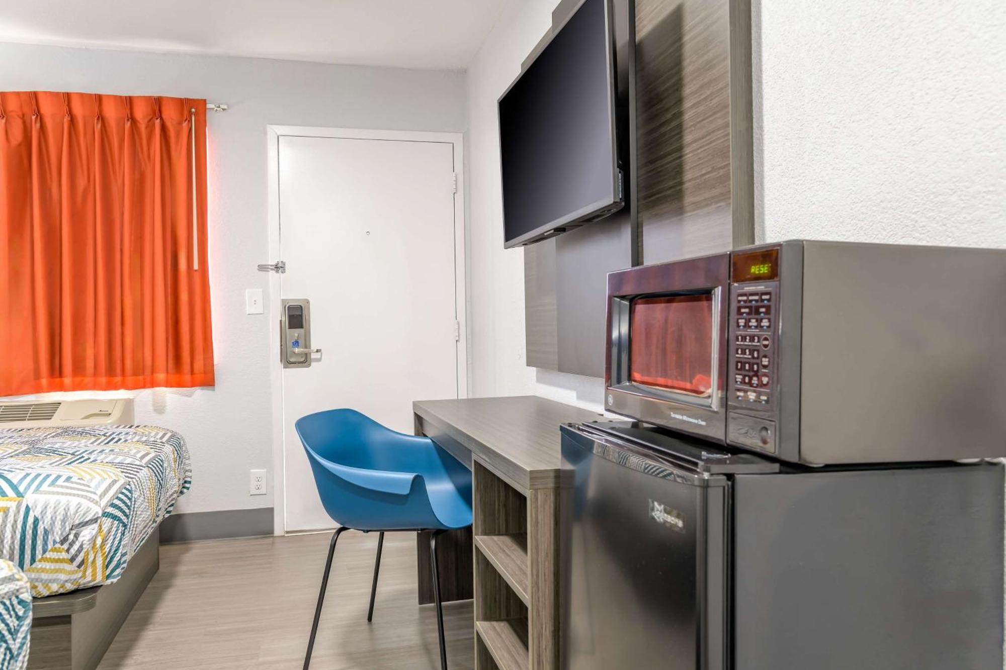 Home 6 Motel トピカ エクステリア 写真